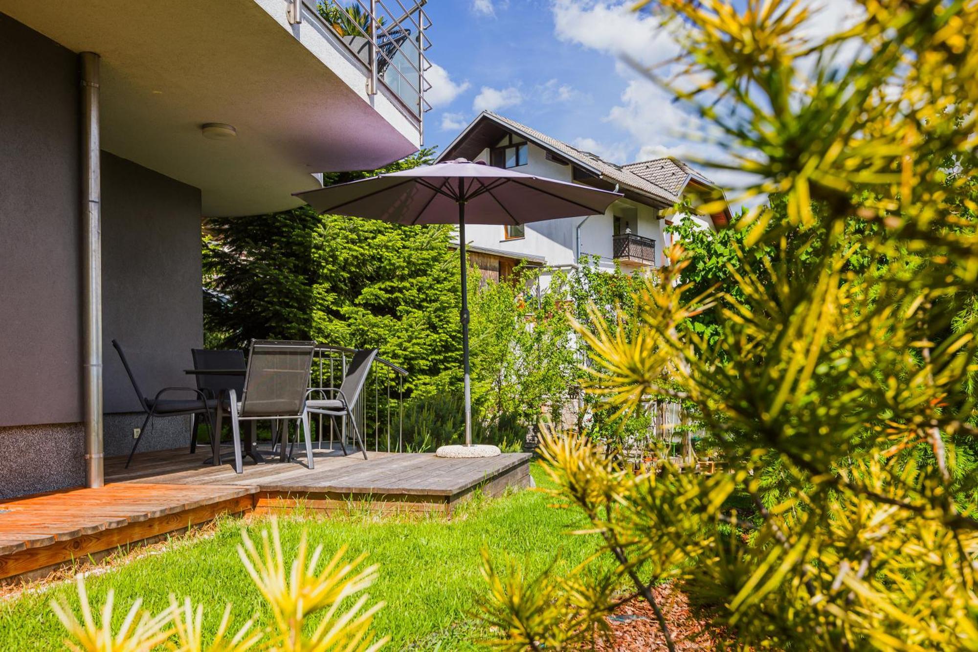 Modern Apartment Bled Bagian luar foto